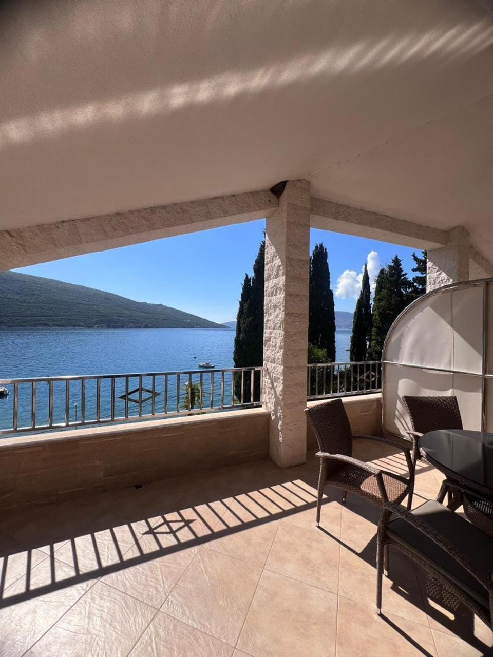 Day, View (from property/room), Balcony/Terrace, Seating area, Sea view