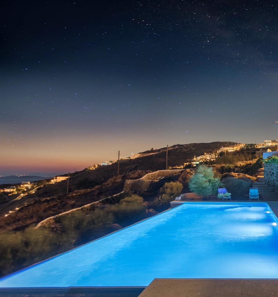 Luxury Suites Poseidon Apartment in Agios Ioannis Diakoftis