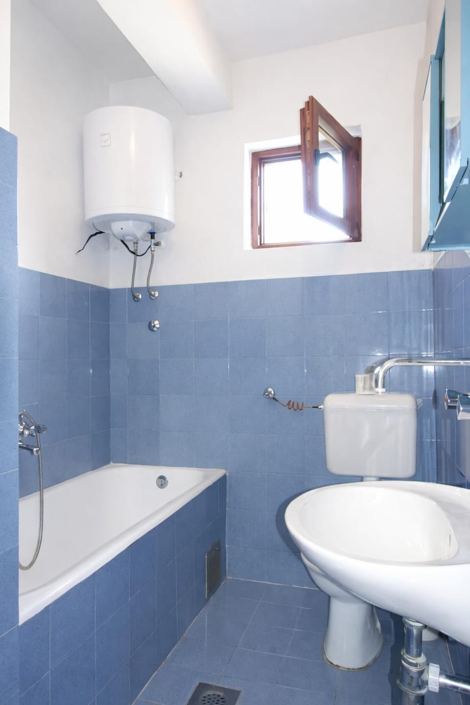 Toilet, Bathroom, Bath