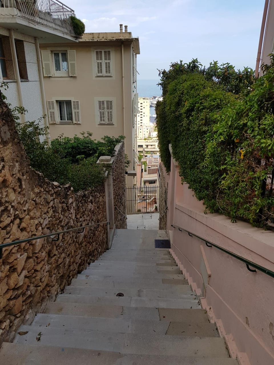 Plein coeur de Monaco, à 300 mètres à pied du port de Monaco, 4 pièces dans des escaliers vue mer exceptionnelle Apartment in Monaco