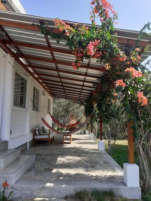 Olon Cabin Cabin in Santa Elena Province
