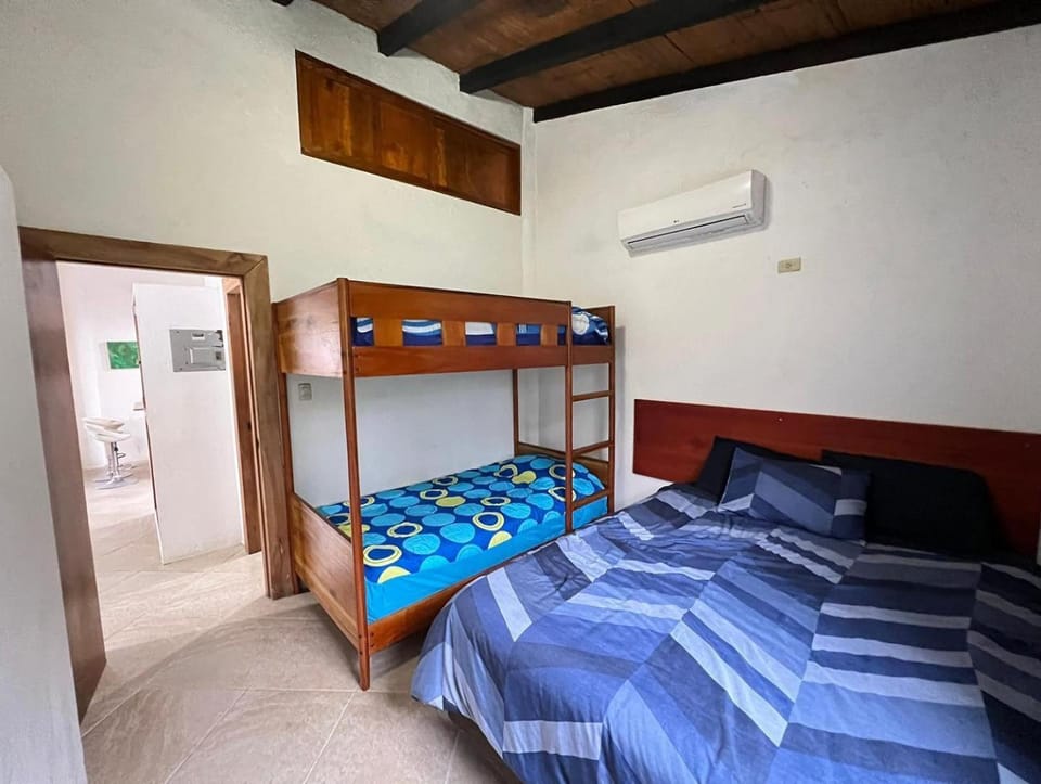 Olon Cabin Cabin in Santa Elena Province