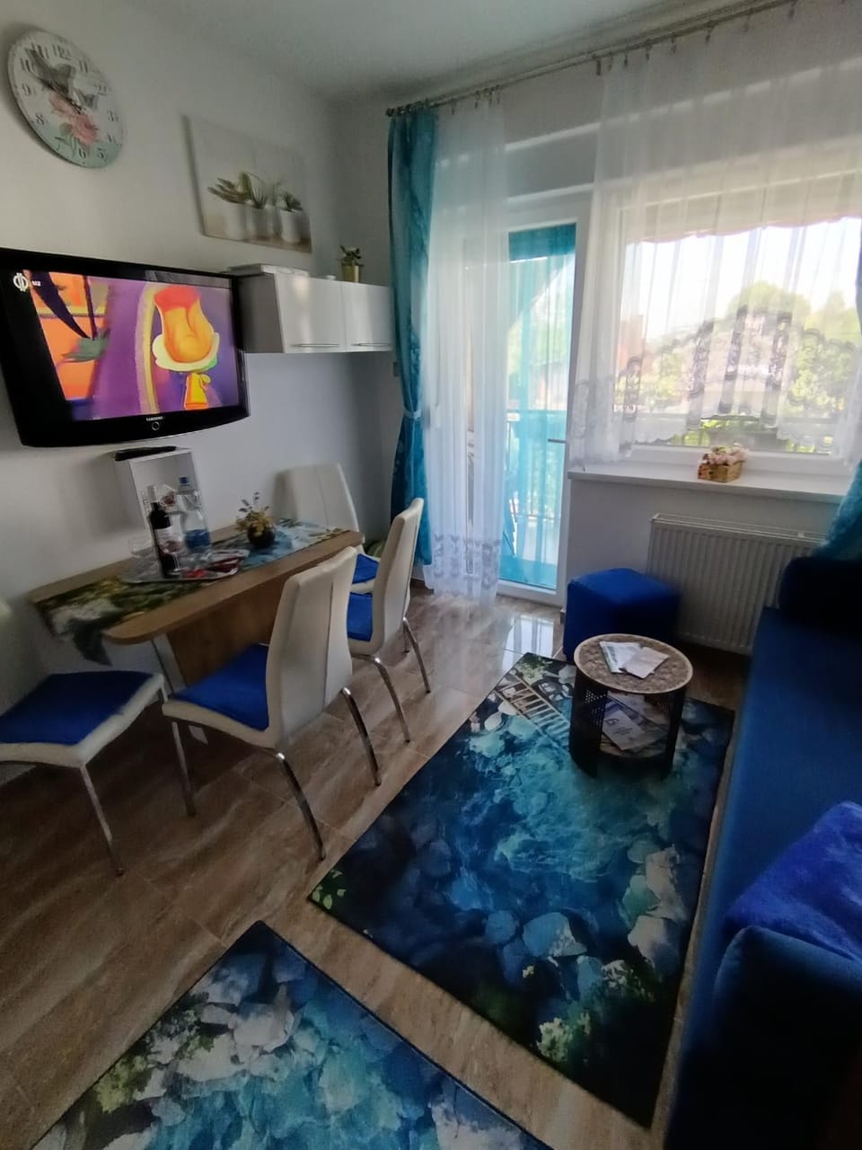 Day, TV and multimedia