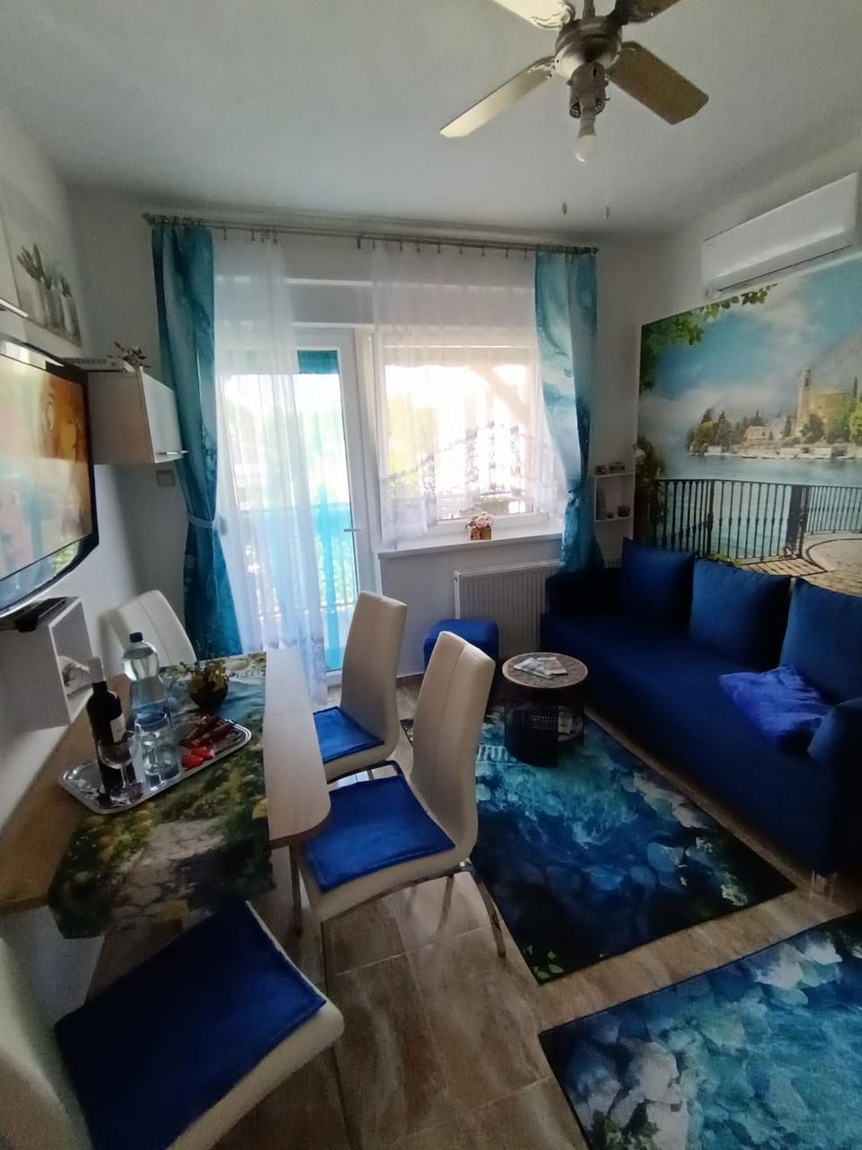 Day, Kitchen or kitchenette, Dining area