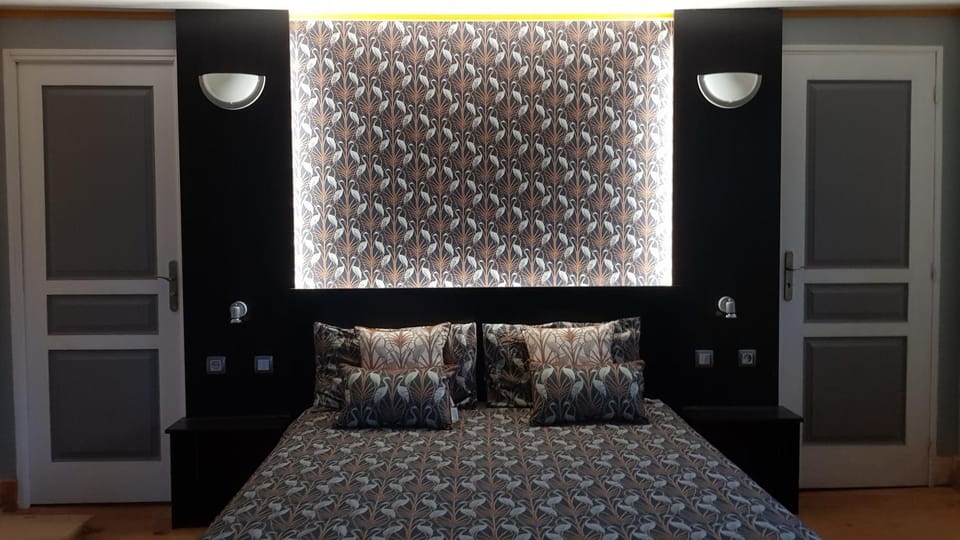 Bed, Bedroom