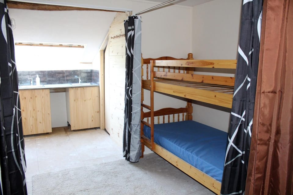 bunk bed