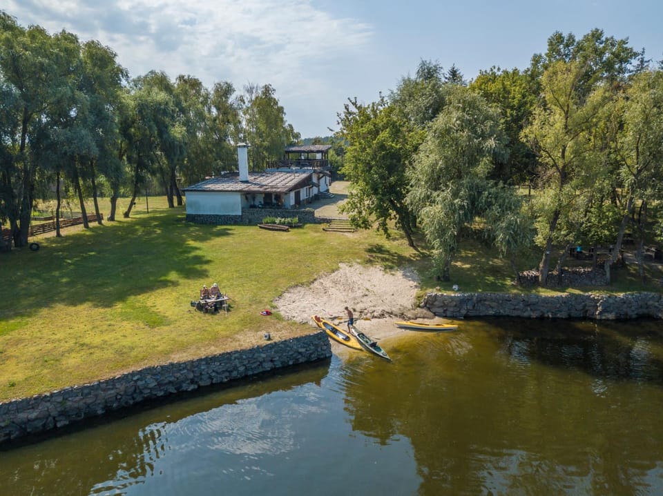 Natural landscape, Beach, Area and facilities