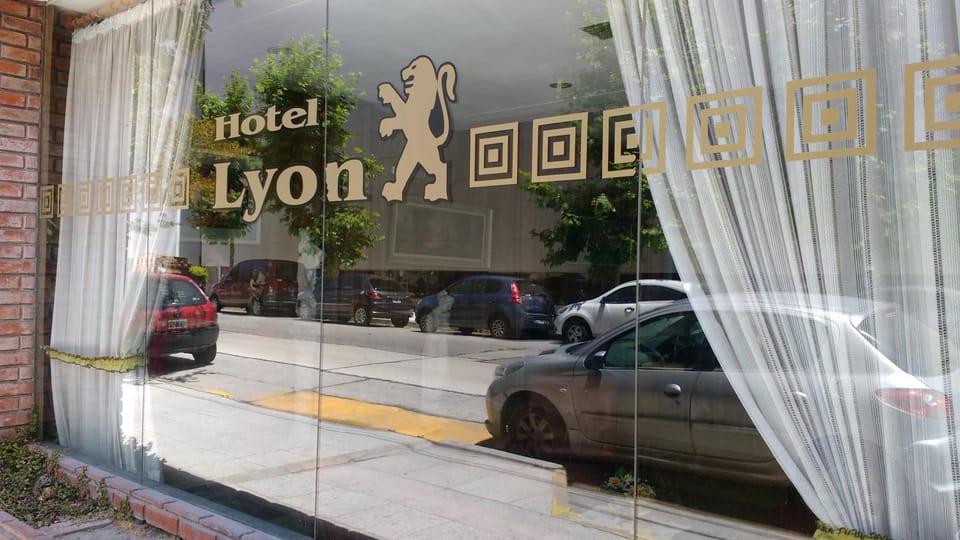 Facade/entrance, Property logo or sign