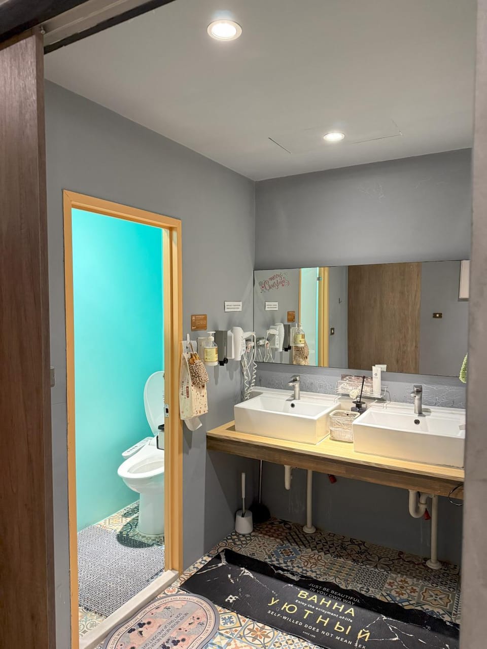 Toilet, Bathroom