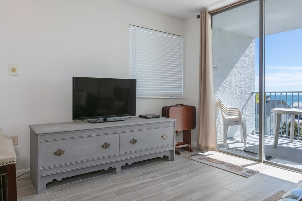 Gulf Shores Surf & Racquet Club 516A Apartment in West Beach