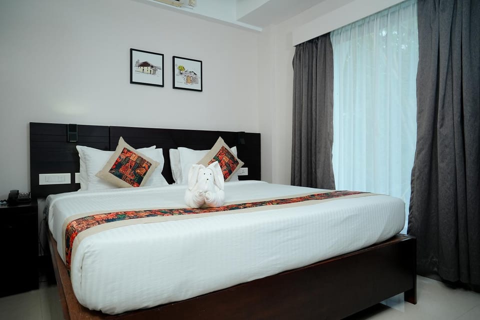 Photo of the whole room, Bedroom