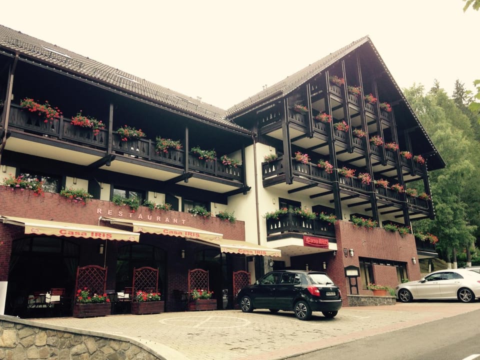 Facade/entrance, Summer