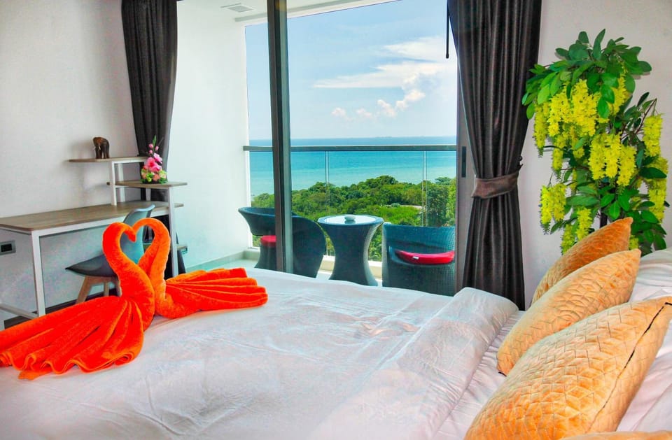 View (from property/room), Bedroom, Sea view