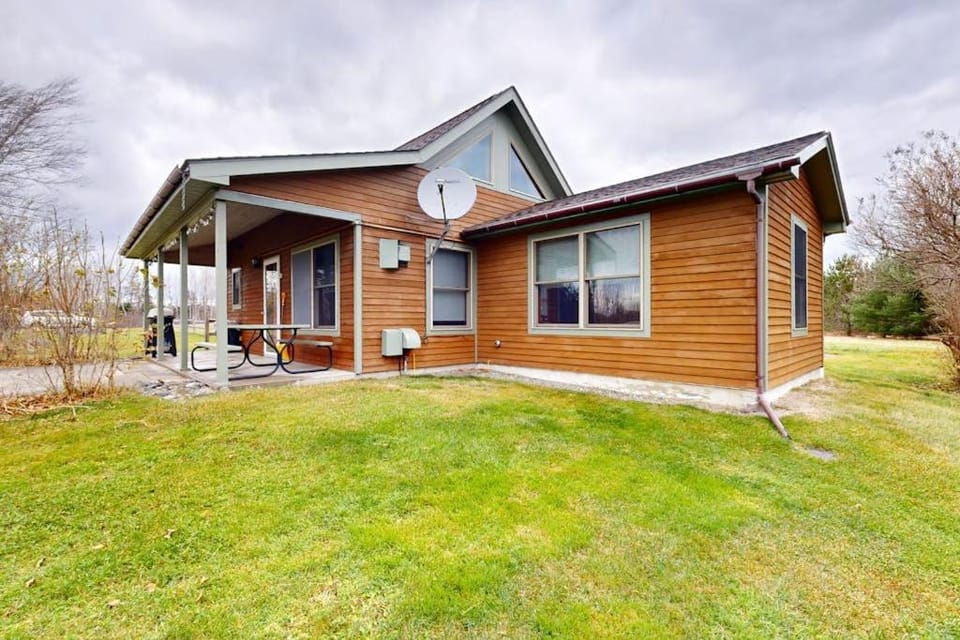 Property building, Day