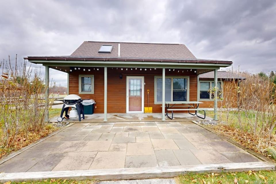 Property building, Day