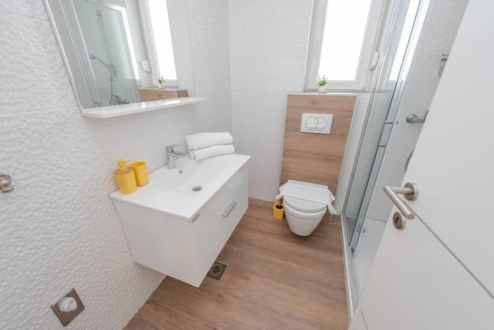 Dario 2. modern & luxury apartment with a pool Apartment in Novalja