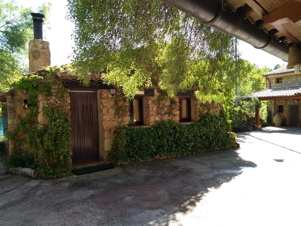 Casas Rurales Picos Del Oso Country House in Castile-La Mancha