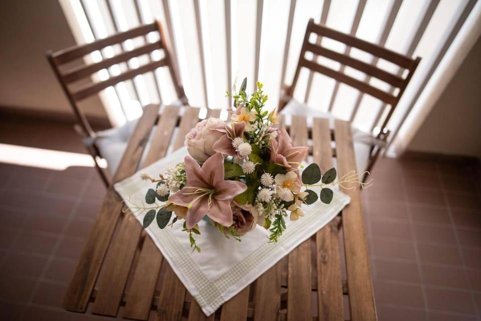 Balcony/Terrace, Decorative detail