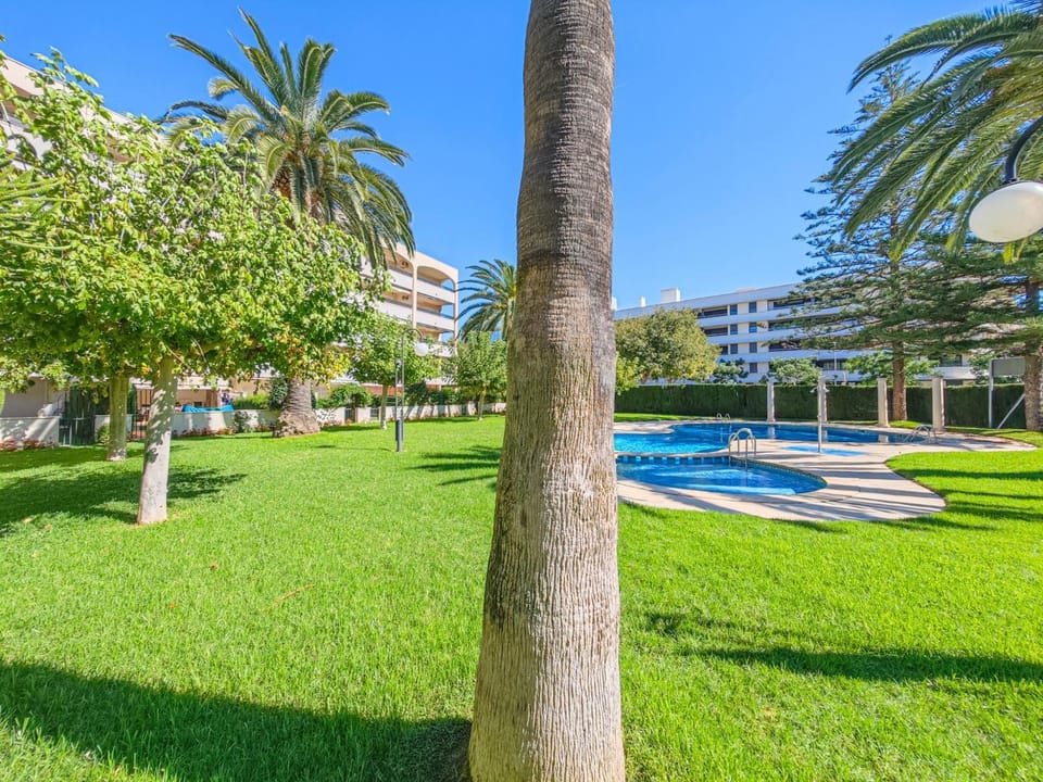 LITORAL COSTA DORADA - REGATA Only families Apartment in Cambrils