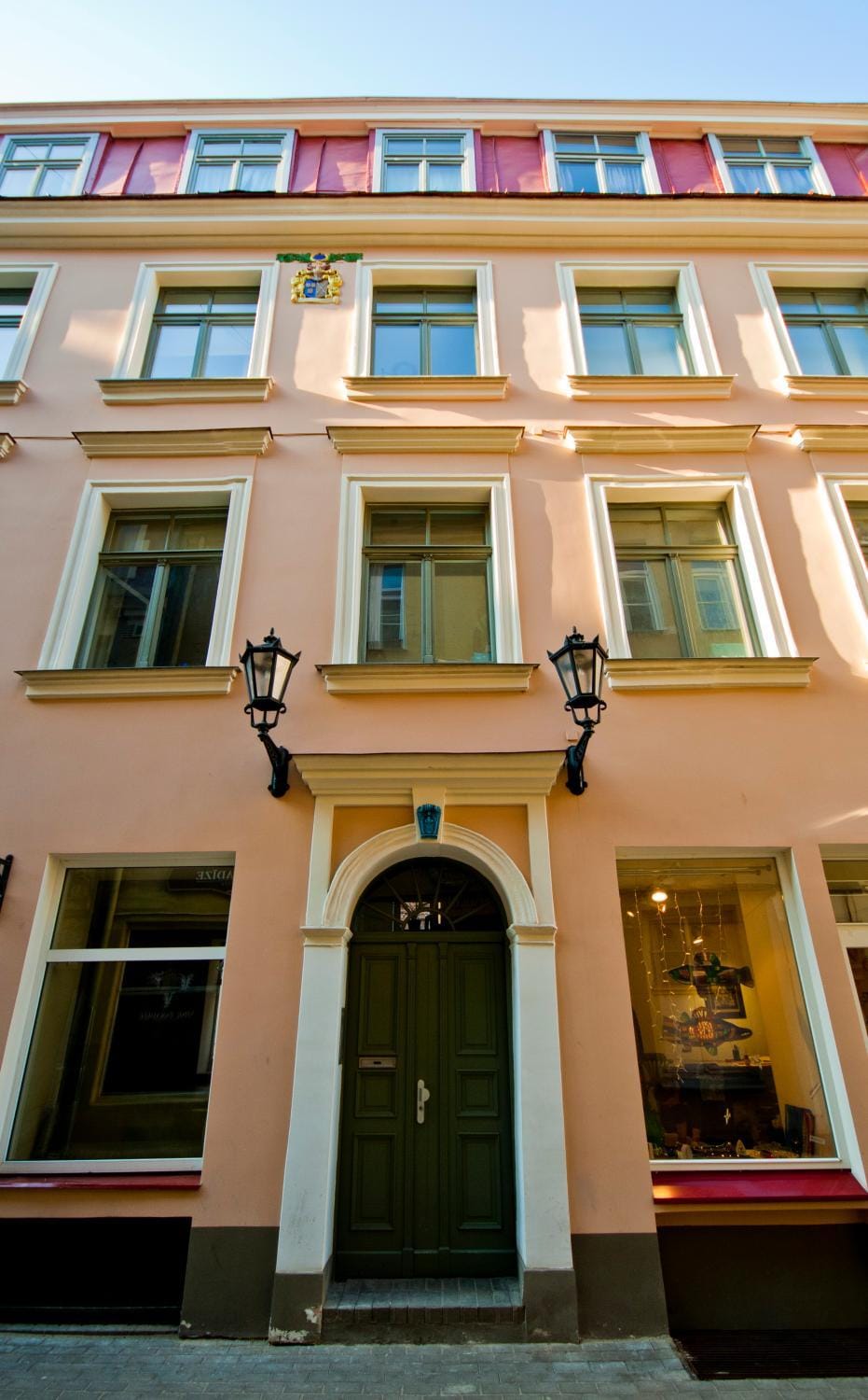 Facade/entrance