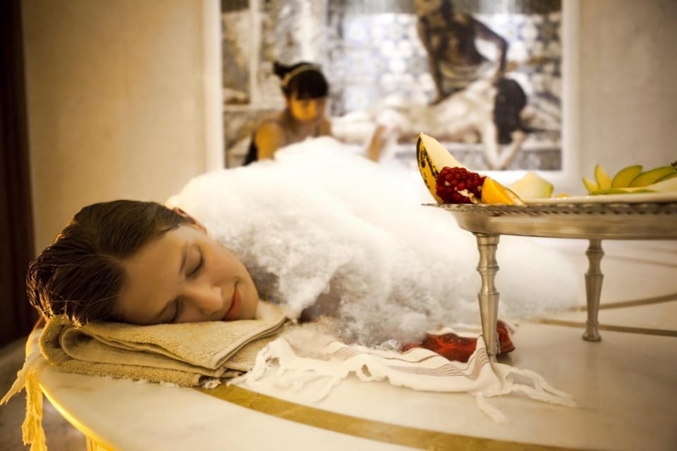 People, Spa and wellness centre/facilities, Photo of the whole room, group of guests, towels