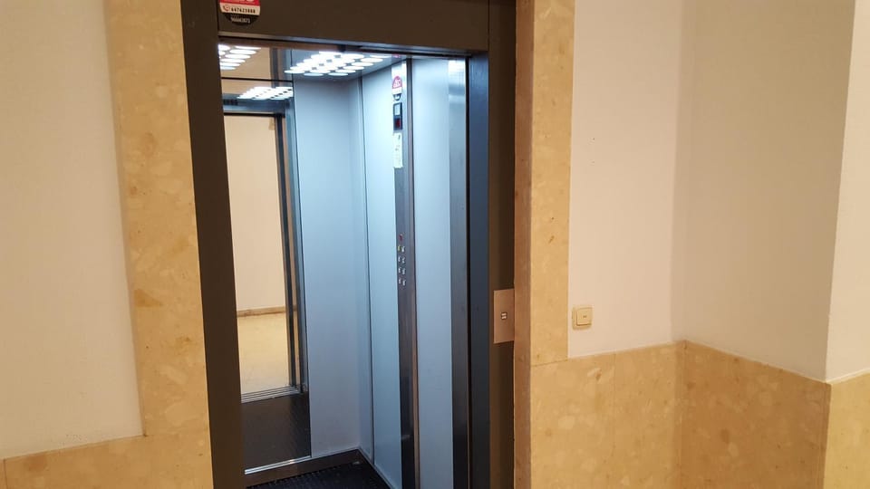 elevator