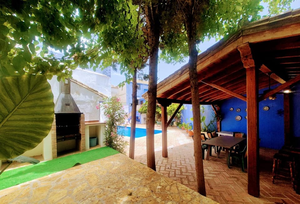 BBQ facilities, BBQ facilities