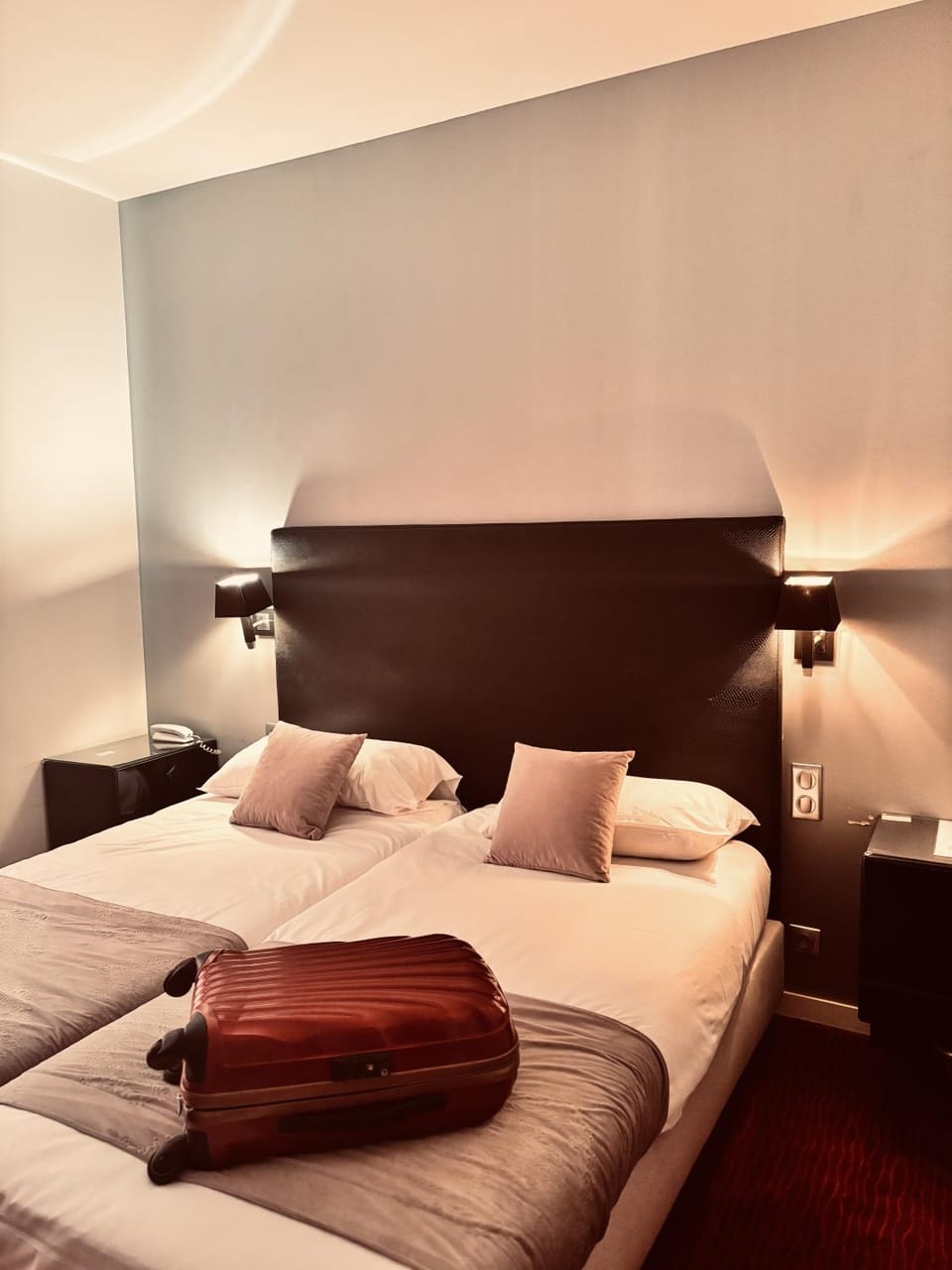 Bed, Photo of the whole room