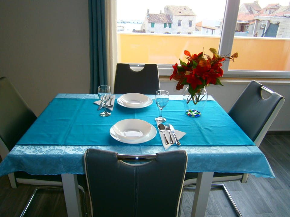 Dining area, Sea view