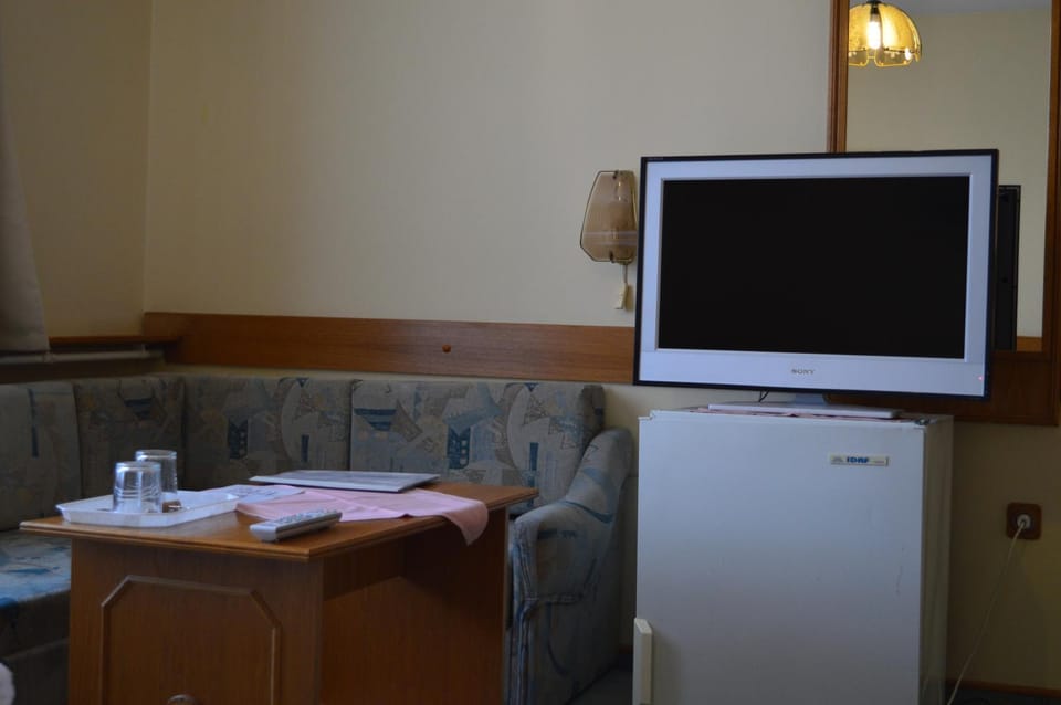 TV and multimedia, Decorative detail