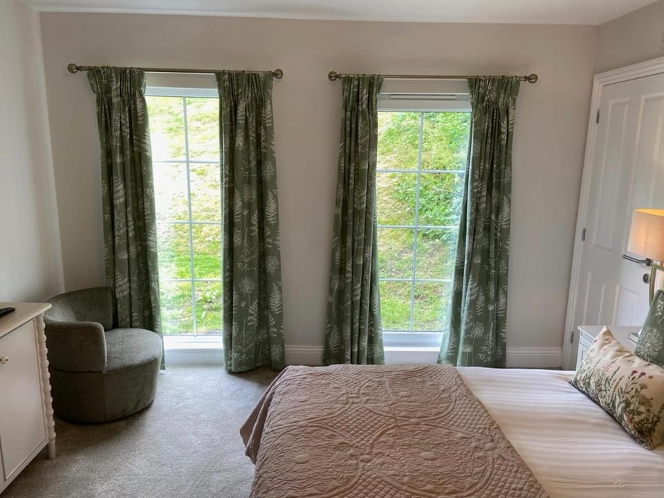 The Lake Country House Hotel & Spa Country House in Treflys