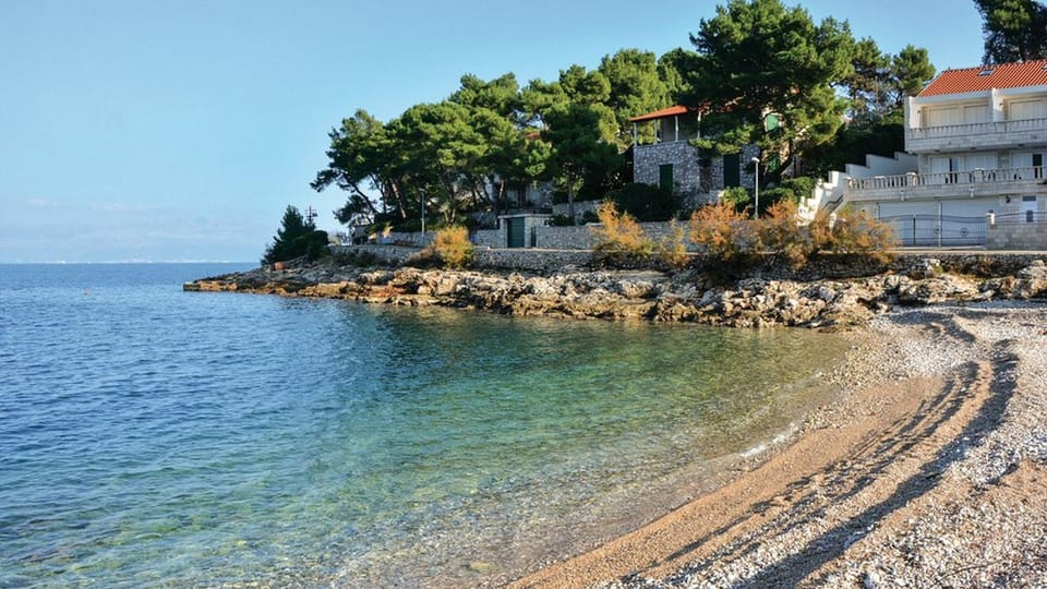 Beach, On site