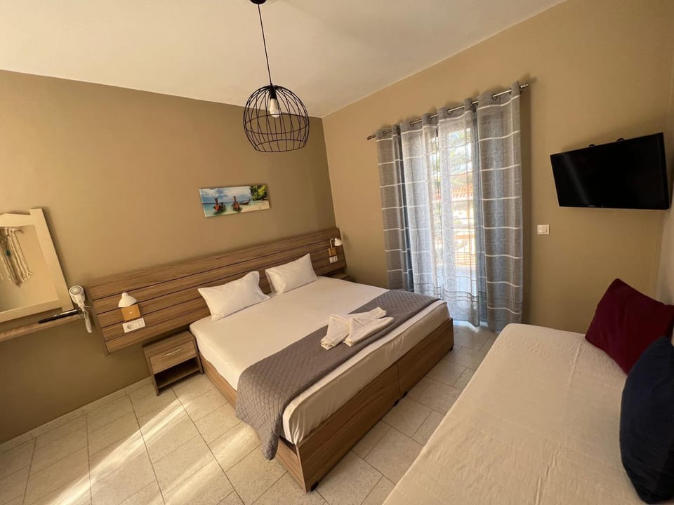 Ilaeira rooms Apartment hotel in Argassi
