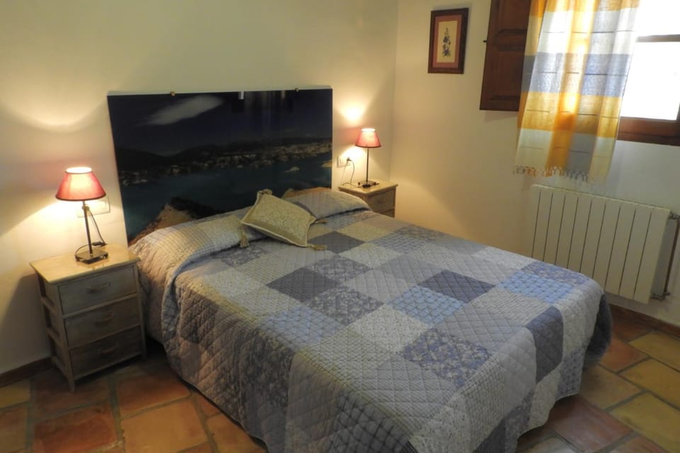 Day, Bedroom, On site