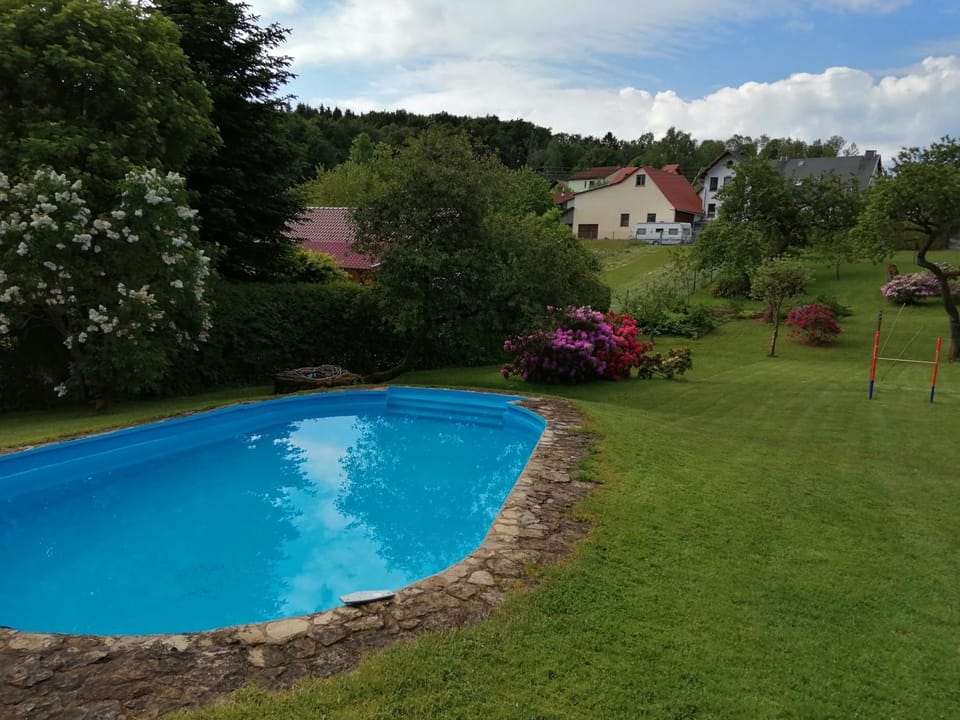 Garden, Swimming pool
