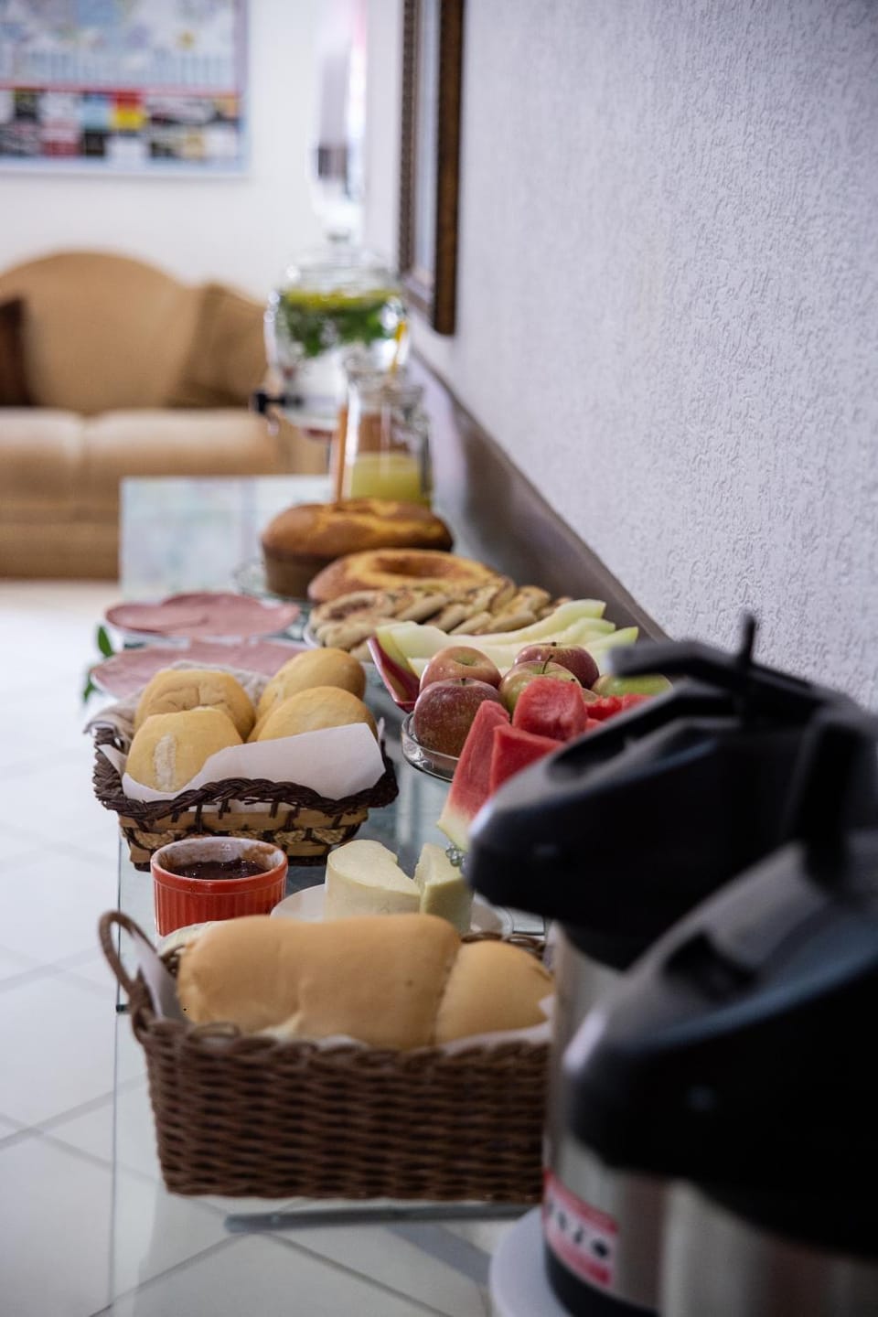 Coffee/tea facilities, Food and drinks, Food, Buffet breakfast