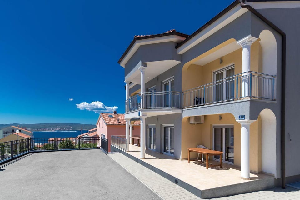 Property building, Balcony/Terrace