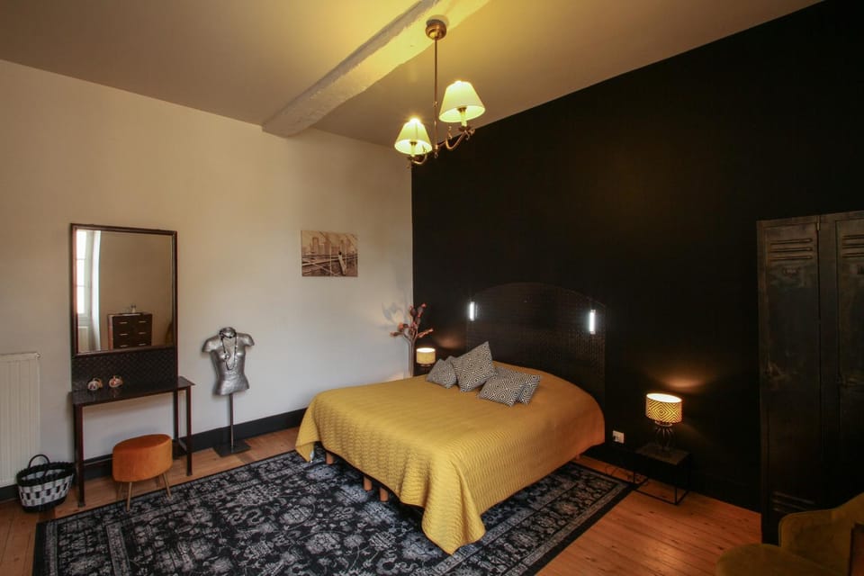 LE PRIEURÉ Bed and Breakfast in Bourgogne-Franche-Comté