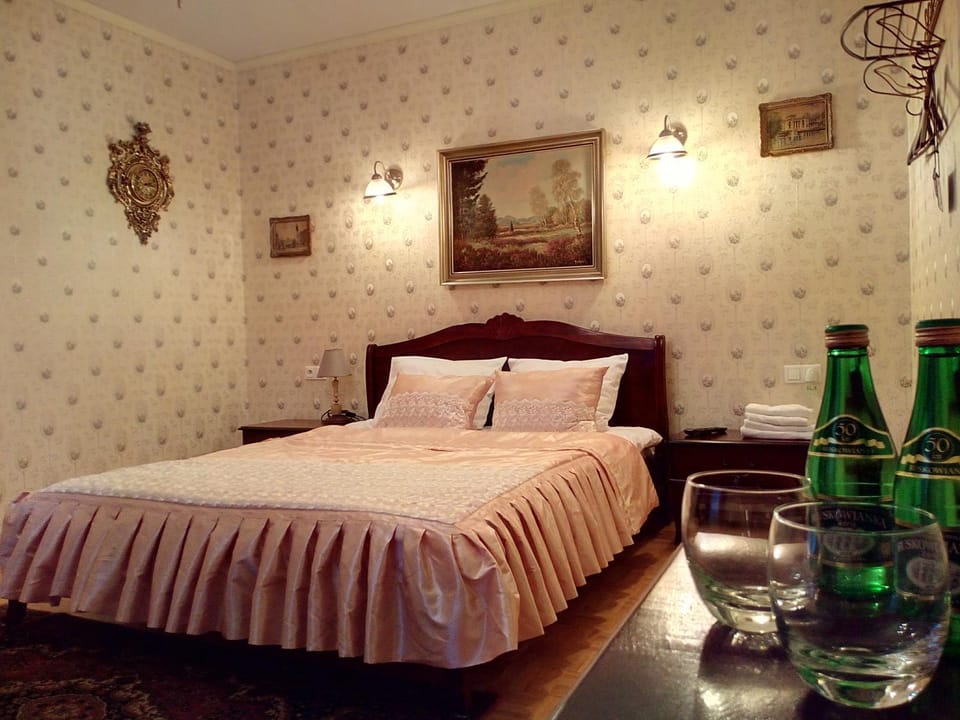 Dworek Ojca Mateusza Bed and Breakfast in Poland