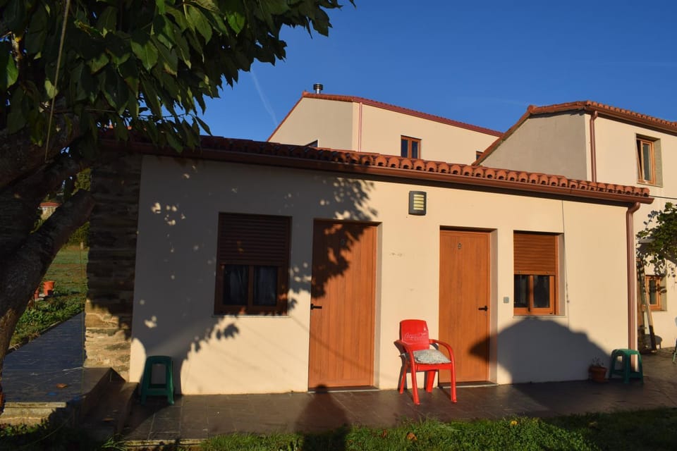 Pensión Albergue Los Caminantes Bed and Breakfast in Galicia