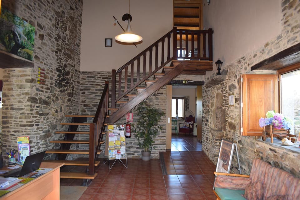 Pensión Albergue Los Caminantes Bed and Breakfast in Galicia