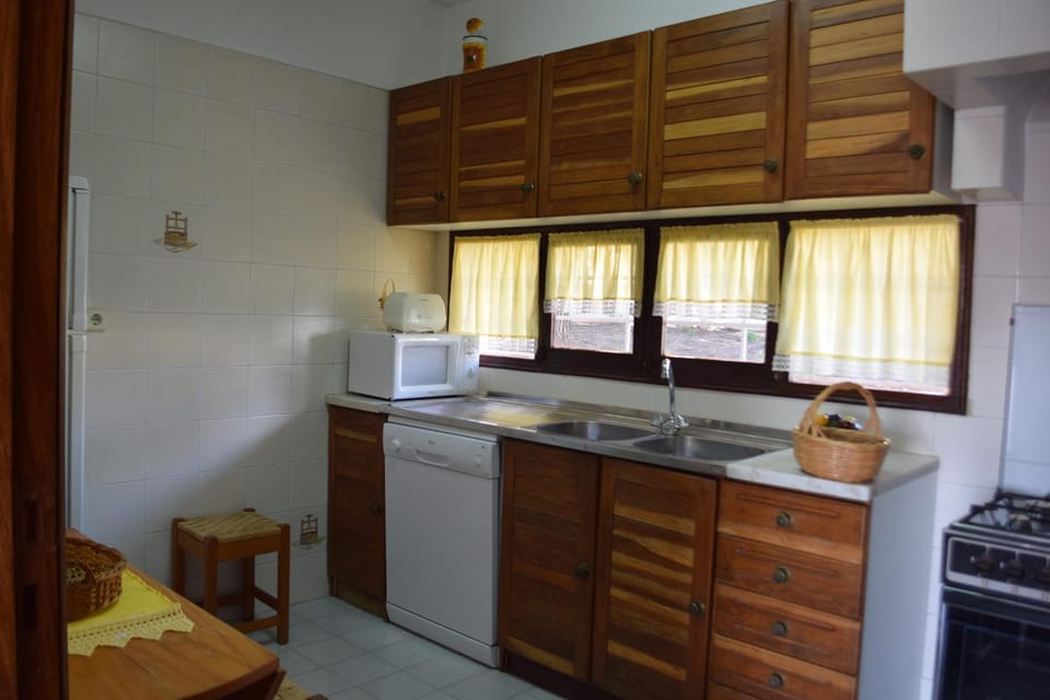 Apartamento T2 com Piscina e Wifi a 350 metros da Praia Apartment in Olhos de Água