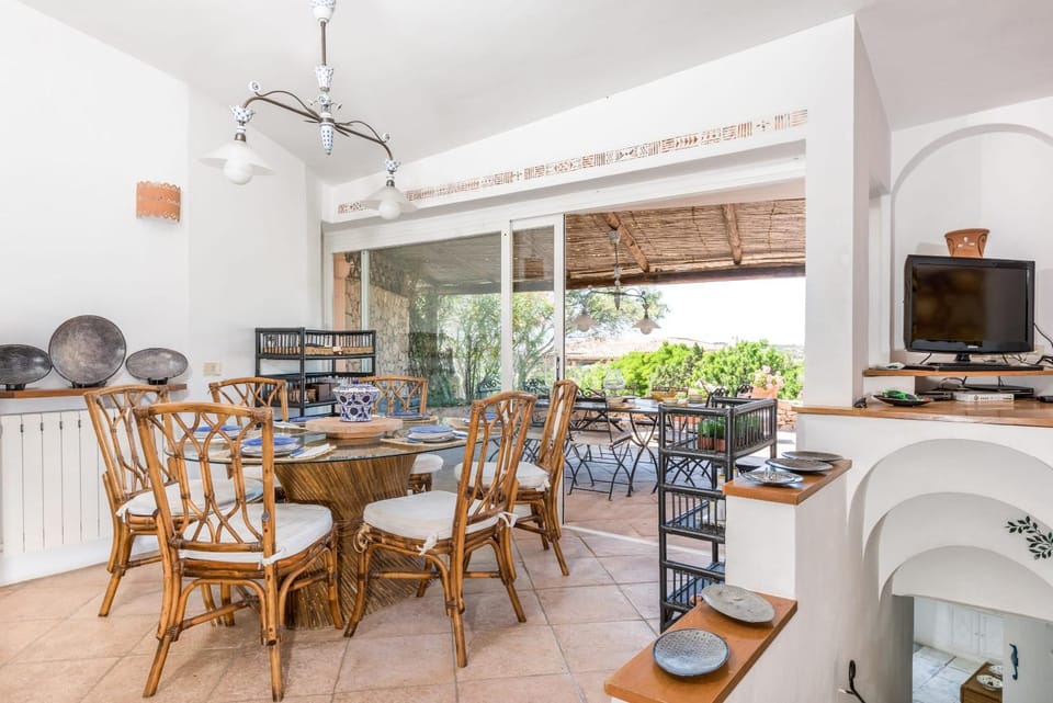 Balcony/Terrace, Living room, Seating area, Dining area