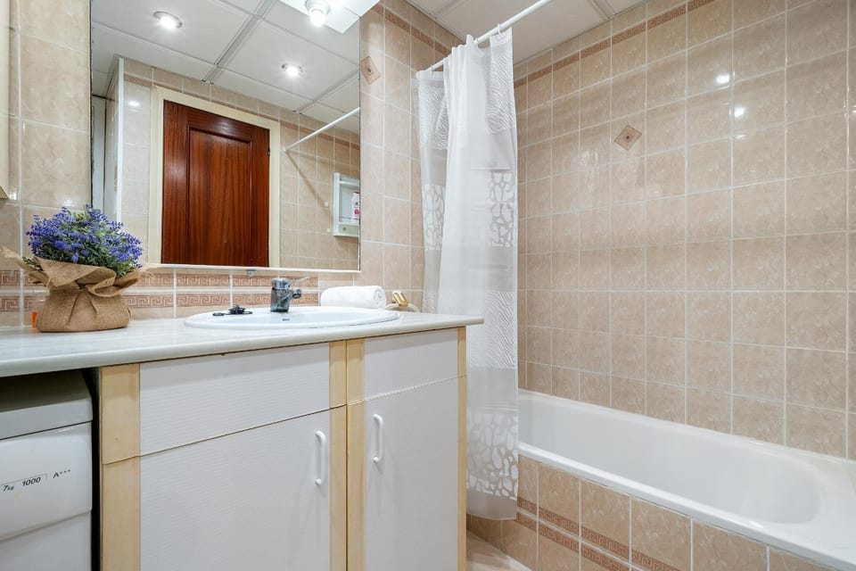 Bathroom, Bath