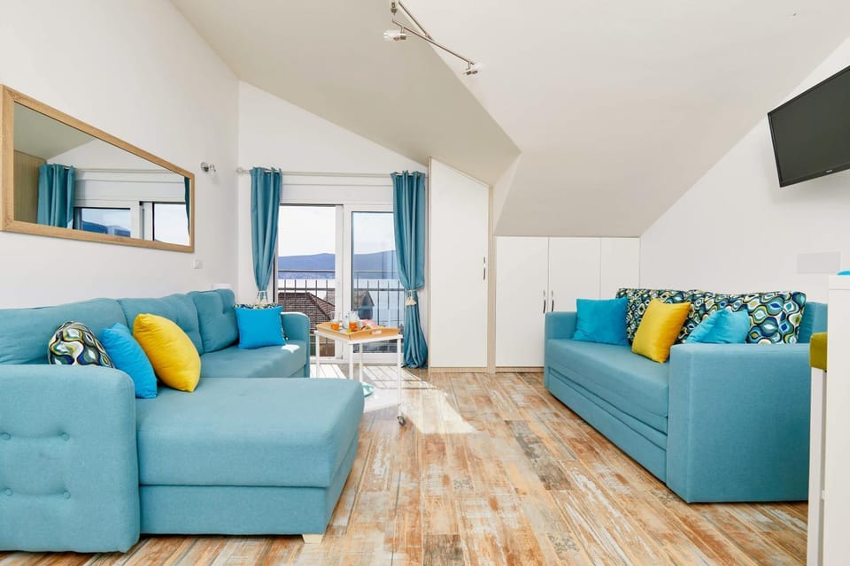 Balcony/Terrace, Living room, Seating area, Sea view