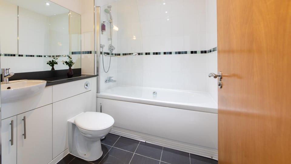 Toilet, Bathroom, Bath, towels