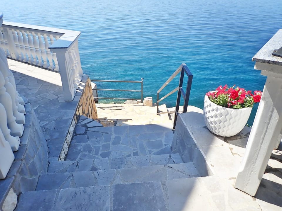 Patio, Sea view