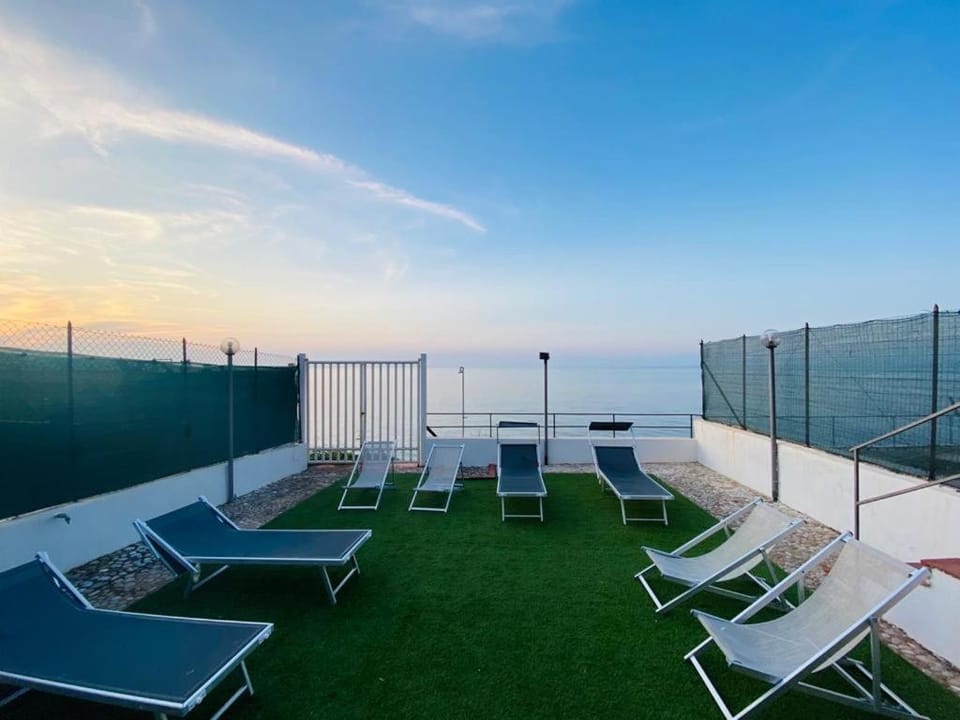 Sfondo Blu Villa sul mare House in Sicily