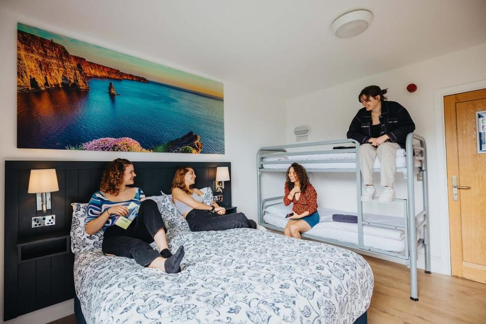 Bedroom, group of guests