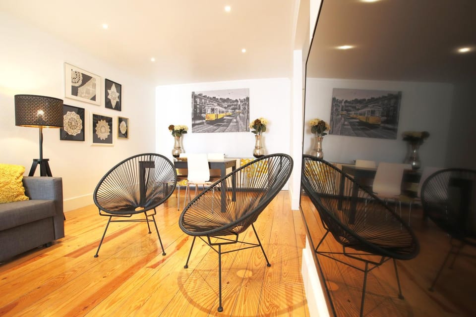 TV and multimedia, Living room, Dining area